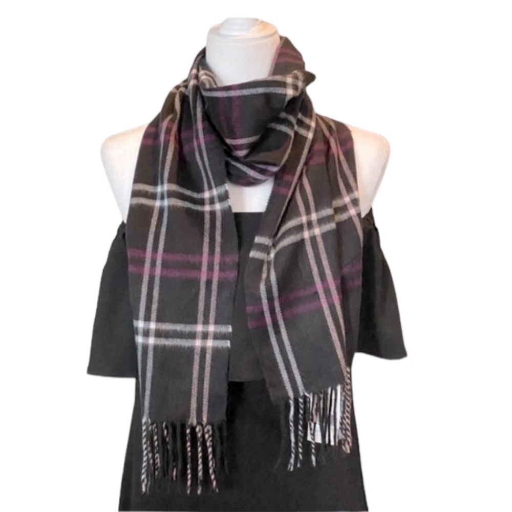 NEW! Steve Madden Mid Weight COuncey Plaid Muffler Scarf Womens One Size